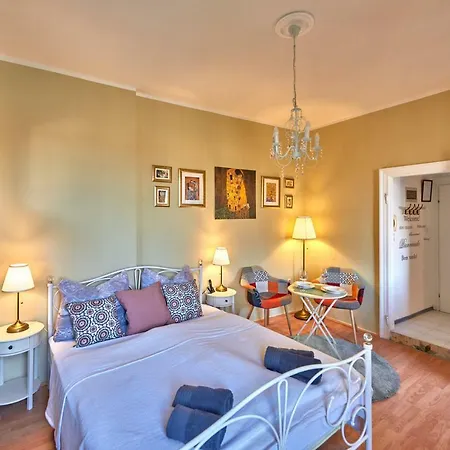 Apartment Old Romantic With Free Private Parking