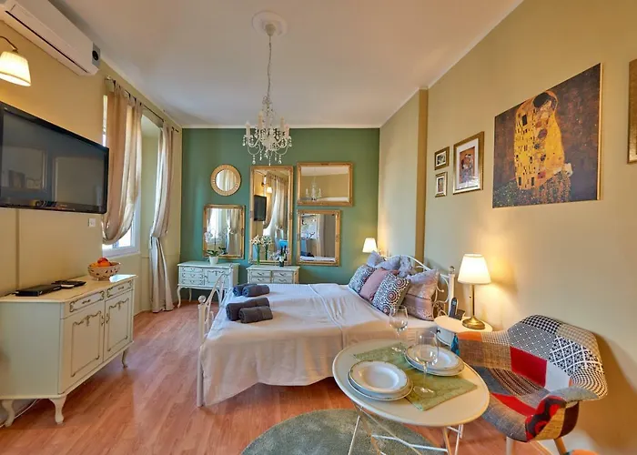 Apartment Old Romantic With Free Private Parking *